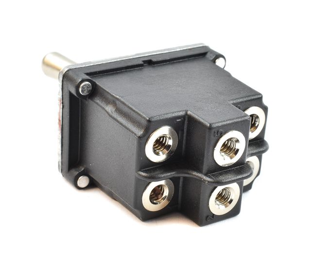 Toggle Switch (On)On